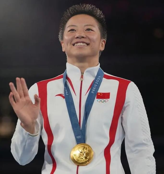 包含拳击选手再现实力，金牌梦想终圆的词条