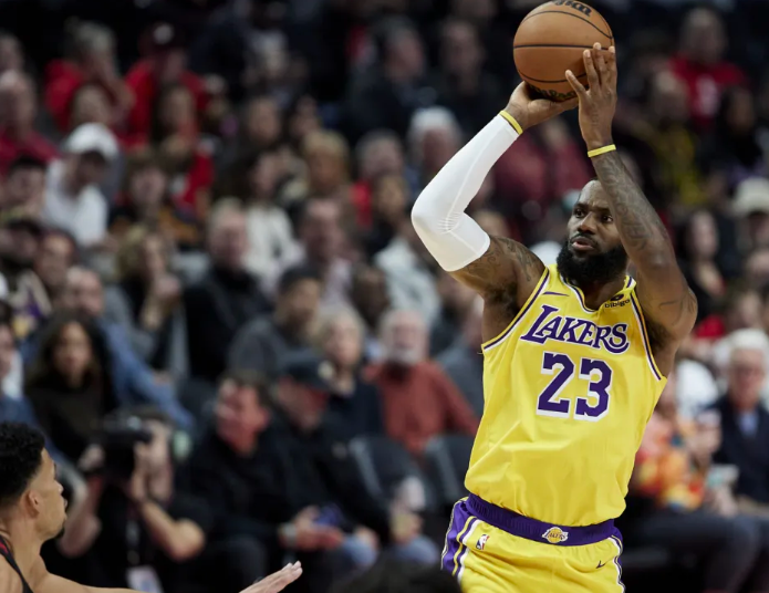 摩纳哥前锋状态回勇，球队进攻火力全开的简单介绍