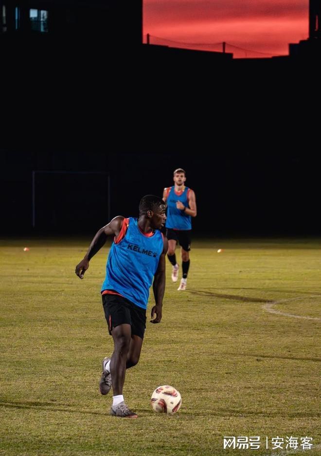 广州恒大客场1-2不敌浦项制铁，遗憾失利亚冠开门黑